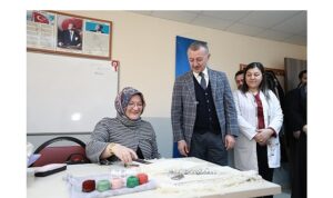 Başkan Büyükakın, KO-MEK  kursiyerlerini ziyaret etti