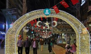 İzmit, Ramazan’ı ışıl ışıl karşılıyor