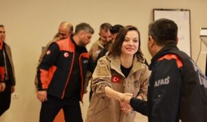 Karabağlar Belediyesi KAR-KUT ile Sahada Daha Güçlü