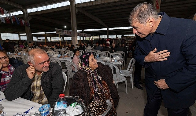 Büyükşehir’in gönül sofrası bu kez Menemen’de kuruldu