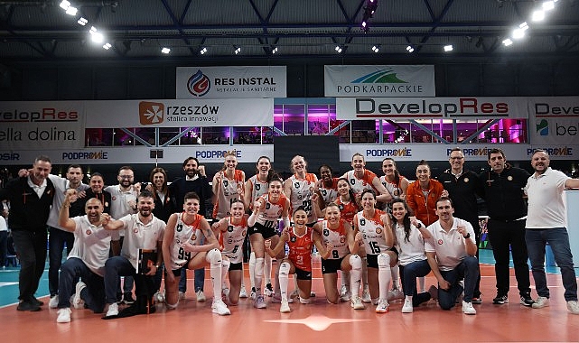 Eczacıbaşı Dynavit adını dörtlü finale yazdırdı!