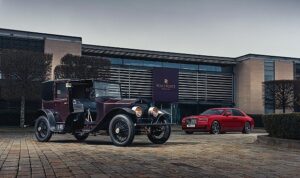 Rolls-Royce’un cesur alter egosu Black Badge 10 yaşında!