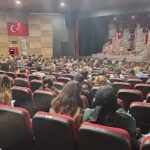 Manisa Şehir Tiyatrosu ‘Sen İstanbul’dan Daha Güzelsin’ oyununu ağırladı