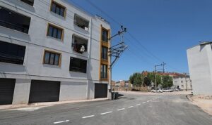 Başkan Taban Tamamlanan Asfalt Ve Otopark Çalışmalarını Yerinde İnceledi