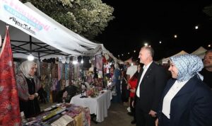 Hanımeli Alışveriş Şenliği Tüm Coşkusuyla Devam Ediyor