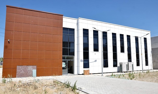 Menemen’in yepyeni gençlik merkezi için geri sayım başladı
